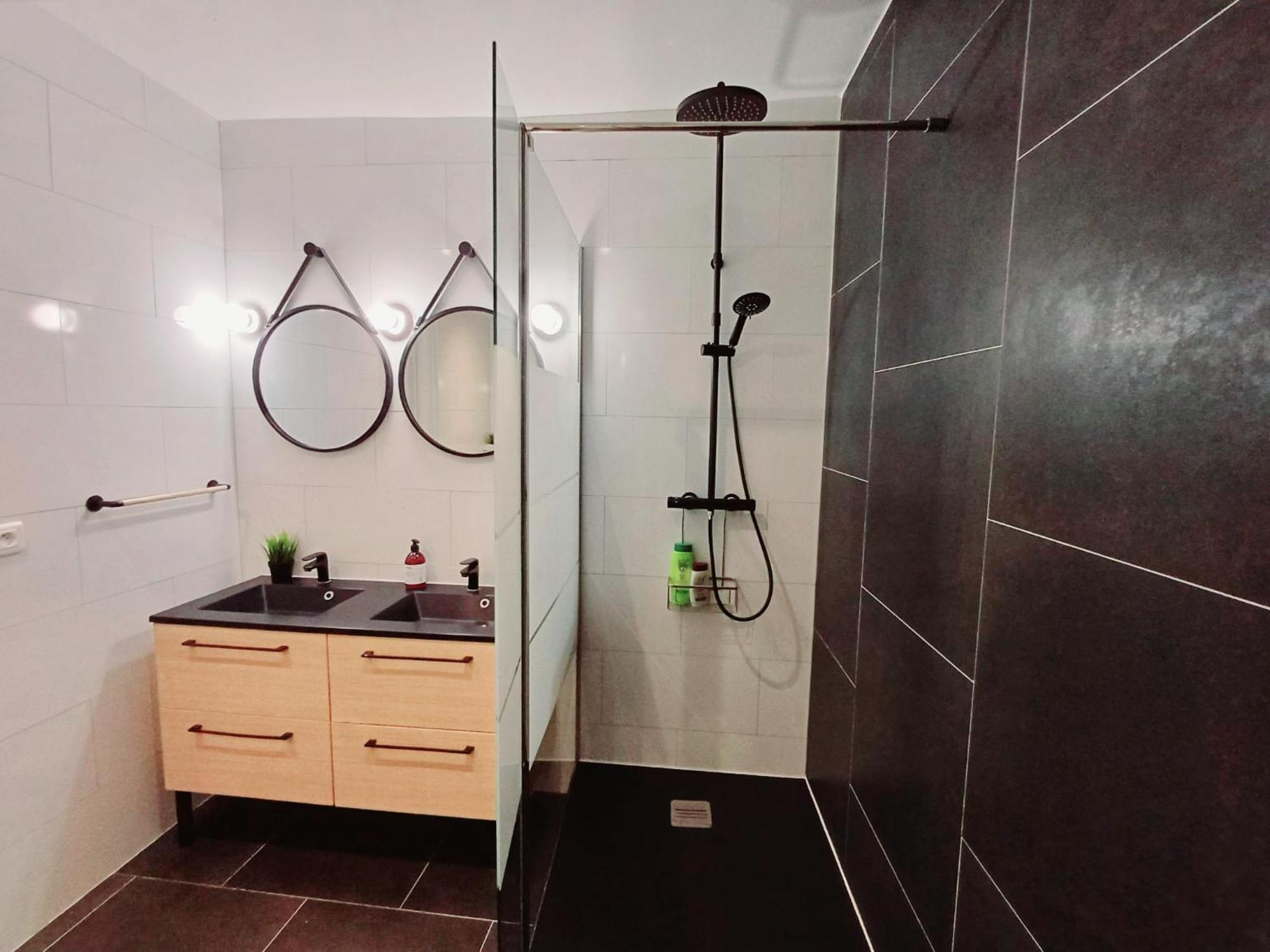 Loft Familial Au Coeur De Paris Avec Clim, Arcade Et Baby-Foot Proche Republique Et Canal St Martin 외부 사진